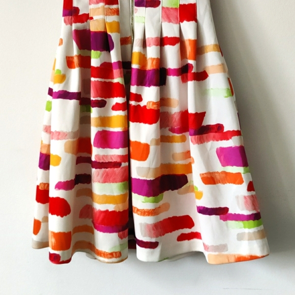 NWOT Vince Camuto Abstract Color Watercolor Dress - Picture 8 of 15